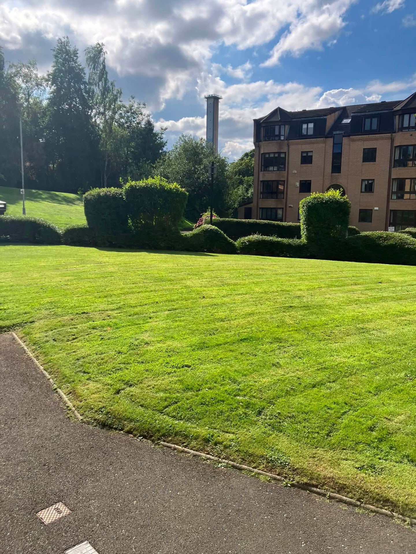 Communal grass cutting service in Glasgow